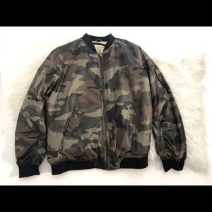 Camo bomber jacket